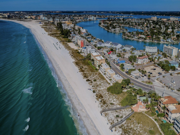 Treasure Island 6 Bedroom Home Pool & Views